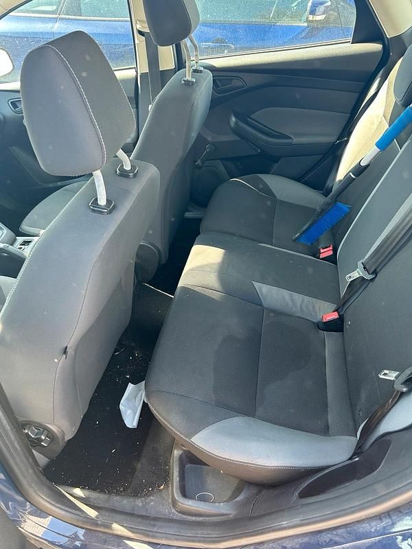 Usata Ford Focus 101 CV (74 kW) 2013 Blu Station wagon