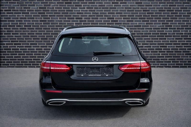 Gebraucht Mercedes E200 160 PS (117 kW) 2020 Schwarz Limousine