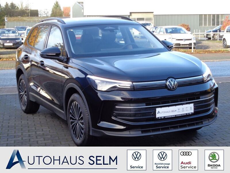 Schwarz Gebraucht 2024 VW Tiguan R SUV | 36.290 € (Superpreis) - Bild 1/4