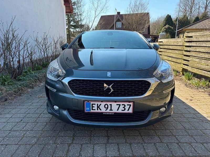 Gebraucht DS Automobiles DS5 181 PS (133 kW) 2016 Grau Kleinwagen