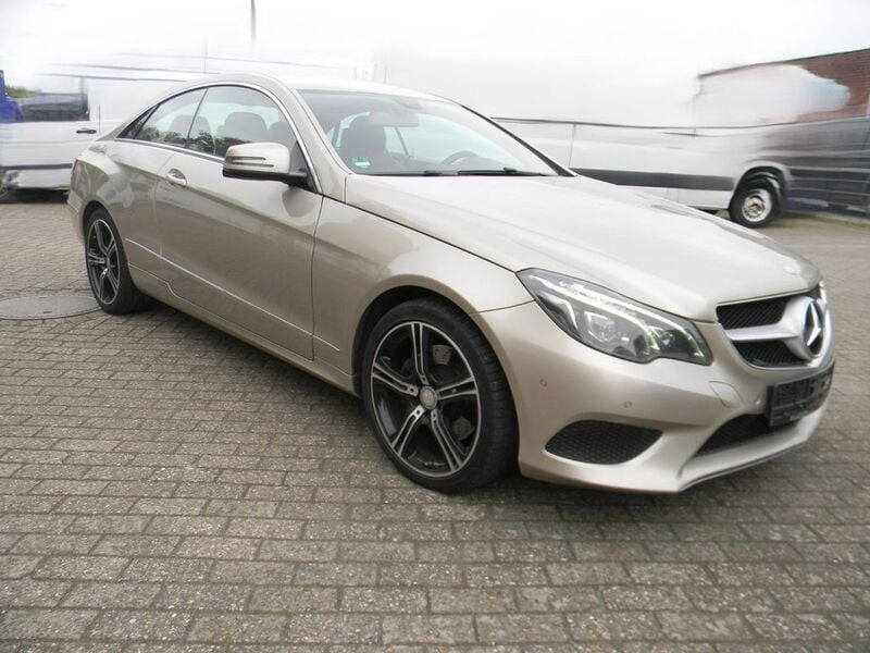 Gebraucht Mercedes E350 258 PS (189 kW) 2015 Silber Coupé