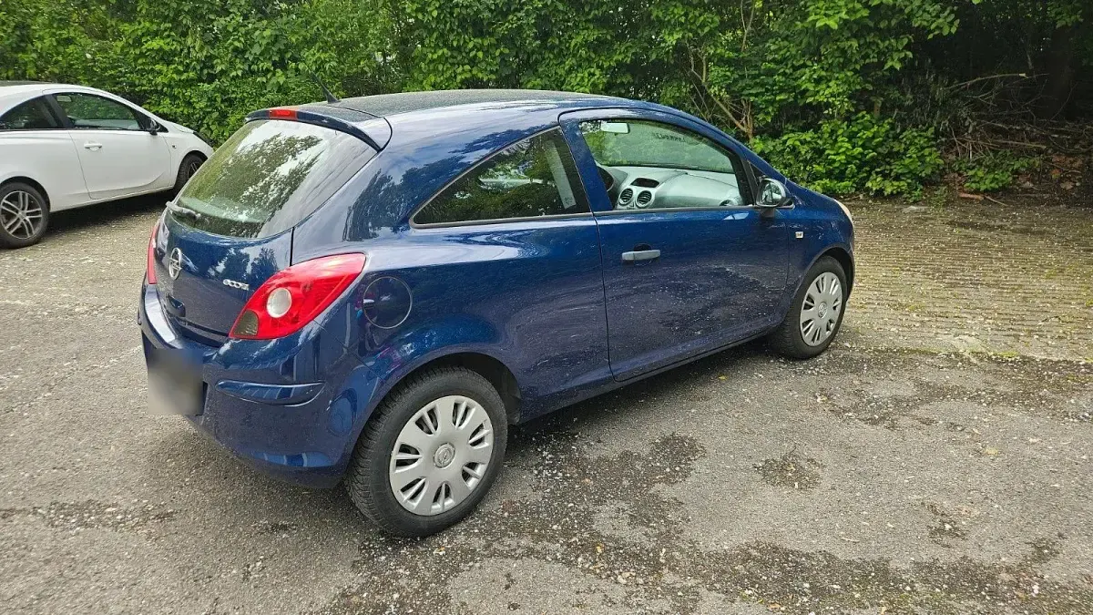 Gebraucht Opel Corsa 69 PS (50 kW) 2011 Blau Kleinwagen