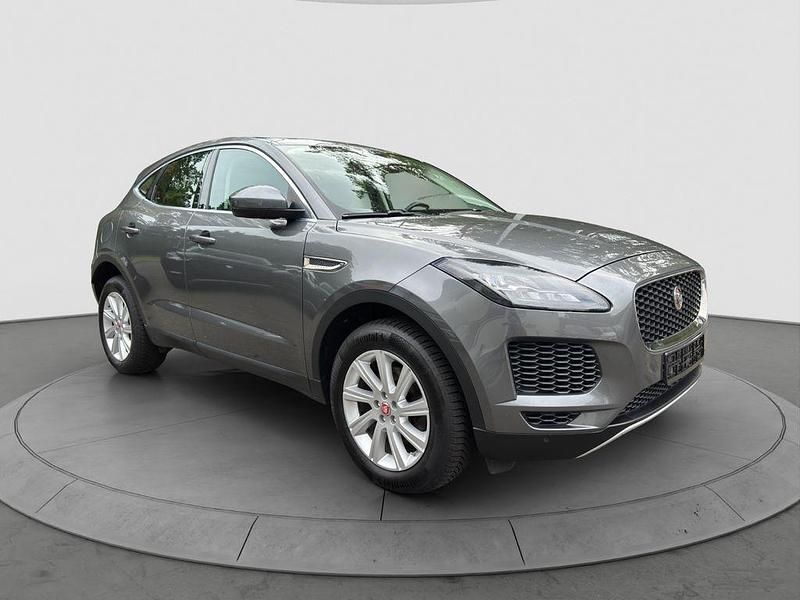 Grau Gebraucht 2020 Jaguar E-Pace S SUV | 20.850 € (Guter Preis) - Bild 1/4