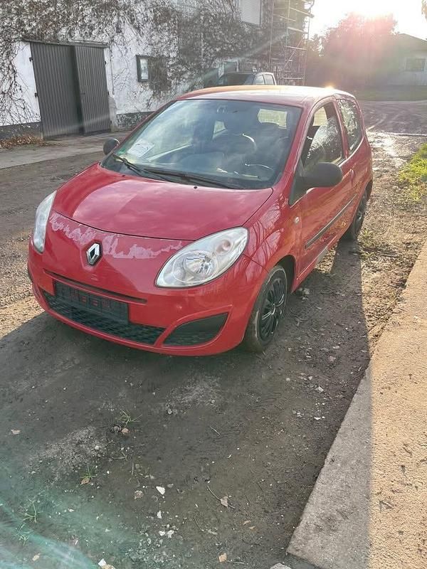Rot Gebraucht 2008 Renault Twingo Kleinwagen | 850 € (Superpreis) - Bild 1/4