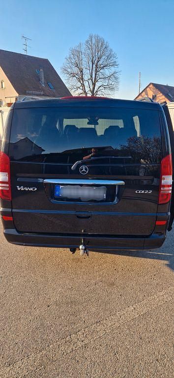 Gebraucht Mercedes Viano 163 PS (119 kW) 2012 Schwarz Van / Kleinbus