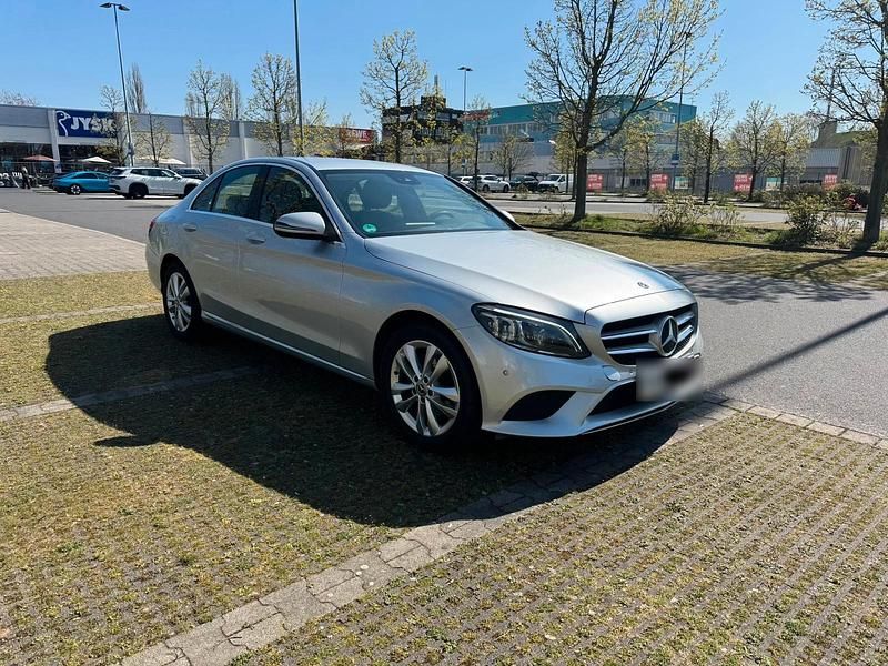 Gebraucht Mercedes C180 157 PS (115 kW) 2018 Grau Limousine