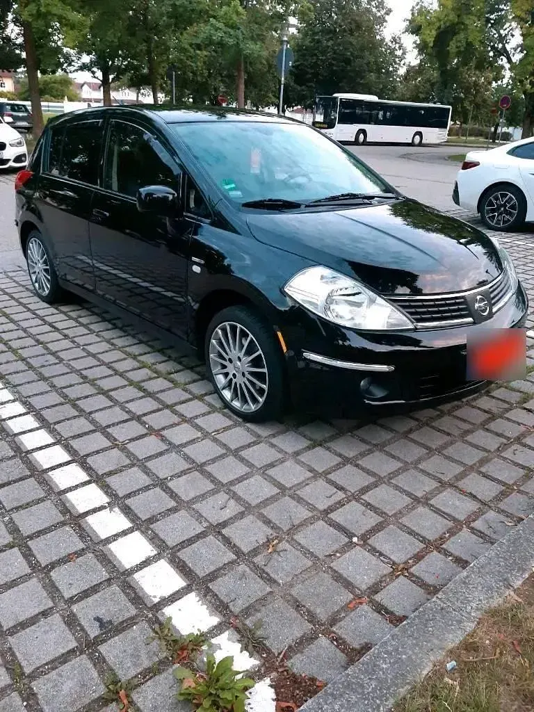 Gebraucht Nissan Tiida 110 PS (80 kW) 2009 Schwarz Limousine