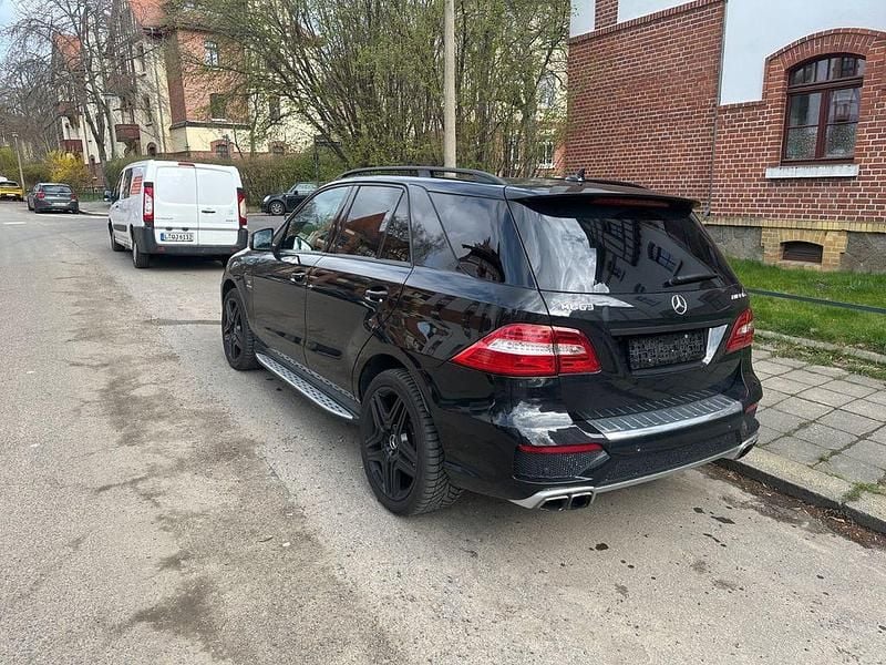 Gebraucht Mercedes ML63 AMG AMG 525 PS (386 kW) 2014 Schwarz SUV