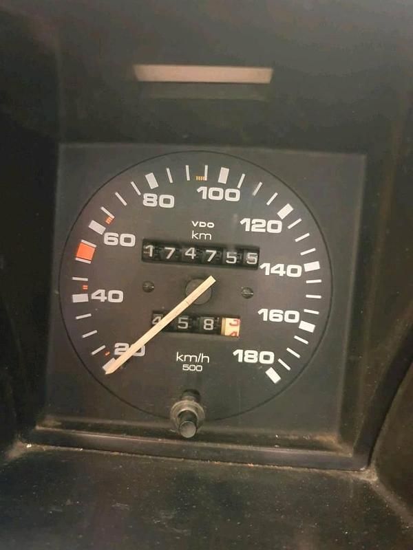 Usado VW Multivan 57 HP (41 kW) 1987 Vermelho Monovolume