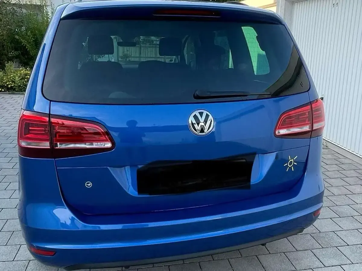 Gebraucht VW Sharan Comfortline 150 PS (110 kW) 2019 Blau Van / Kleinbus