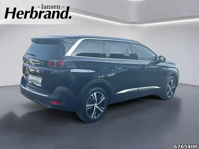 Gebraucht Peugeot 5008 136 PS (100 kW) 2024 Lackierung schwarz perla nera/ SUV