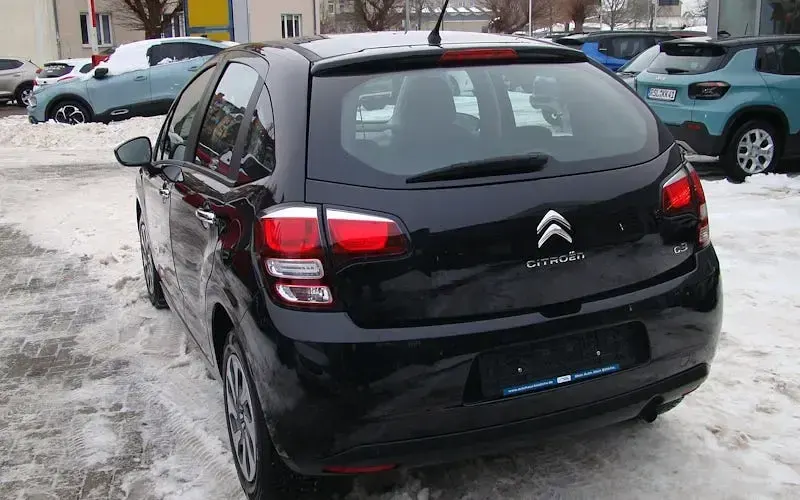 Usado Citroën C3 PureTech 68 CV (50 kW) 2015 Negro Berlina