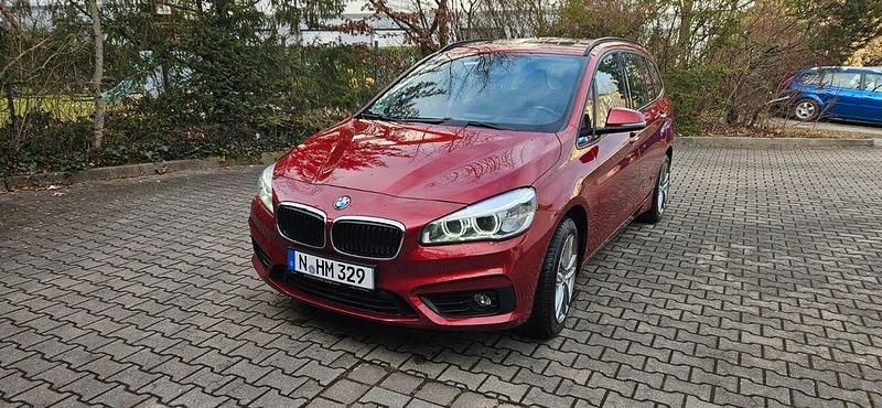 Gebraucht BMW 220 Gran Tourer Luxury Line 190 PS (139 kW) 2015 Rot Van / Kleinbus