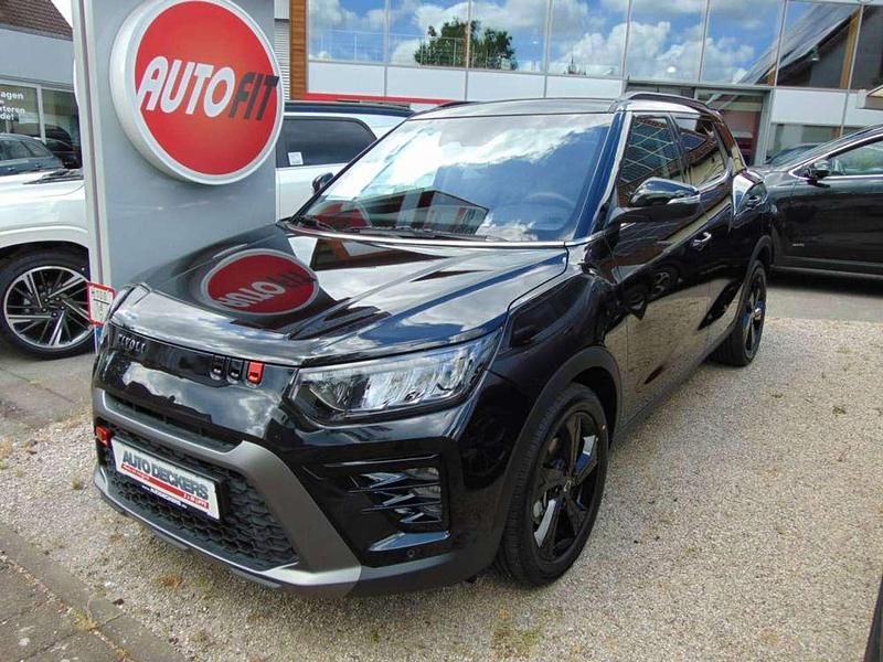 Space black Neu 2025 Ssangyong (KGM) Tivoli SUV | 28.990 € - Bild 1/4