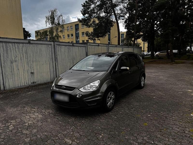Second-hand Ford S-MAX S 163 CP (119 kW) 2011 Verde Monovolum