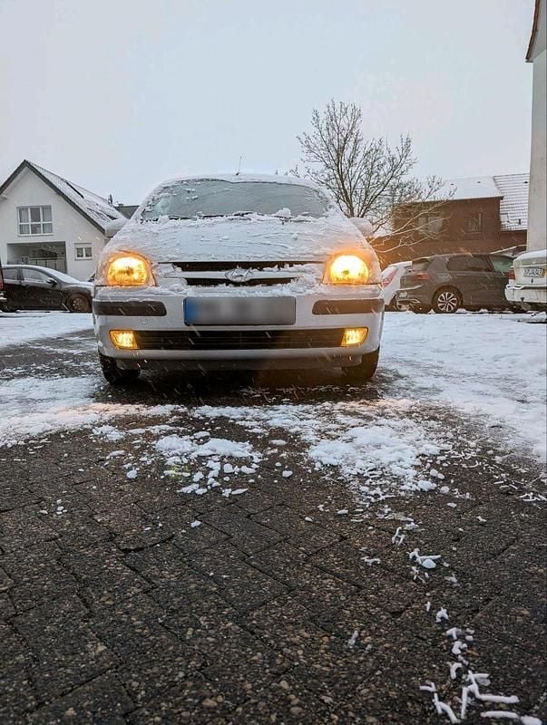 Gebraucht Hyundai Getz 64 PS (47 kW) 2004 Silber Kleinwagen