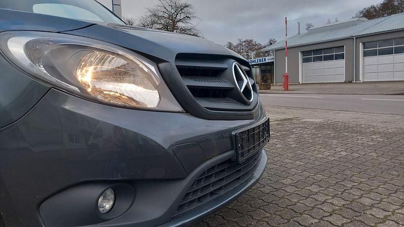 Gebraucht Mercedes Citan 111 110 PS (80 kW) 2016 Grau Van / Kleinbus