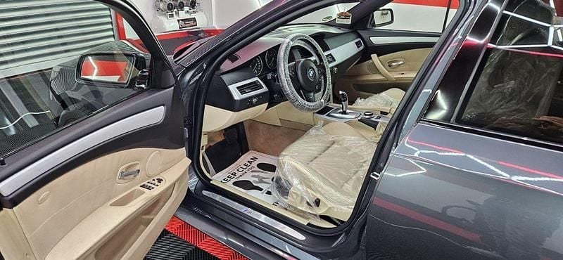 Gebraucht BMW 530 M Sport 235 PS (172 kW) 2008 Grau Limousine