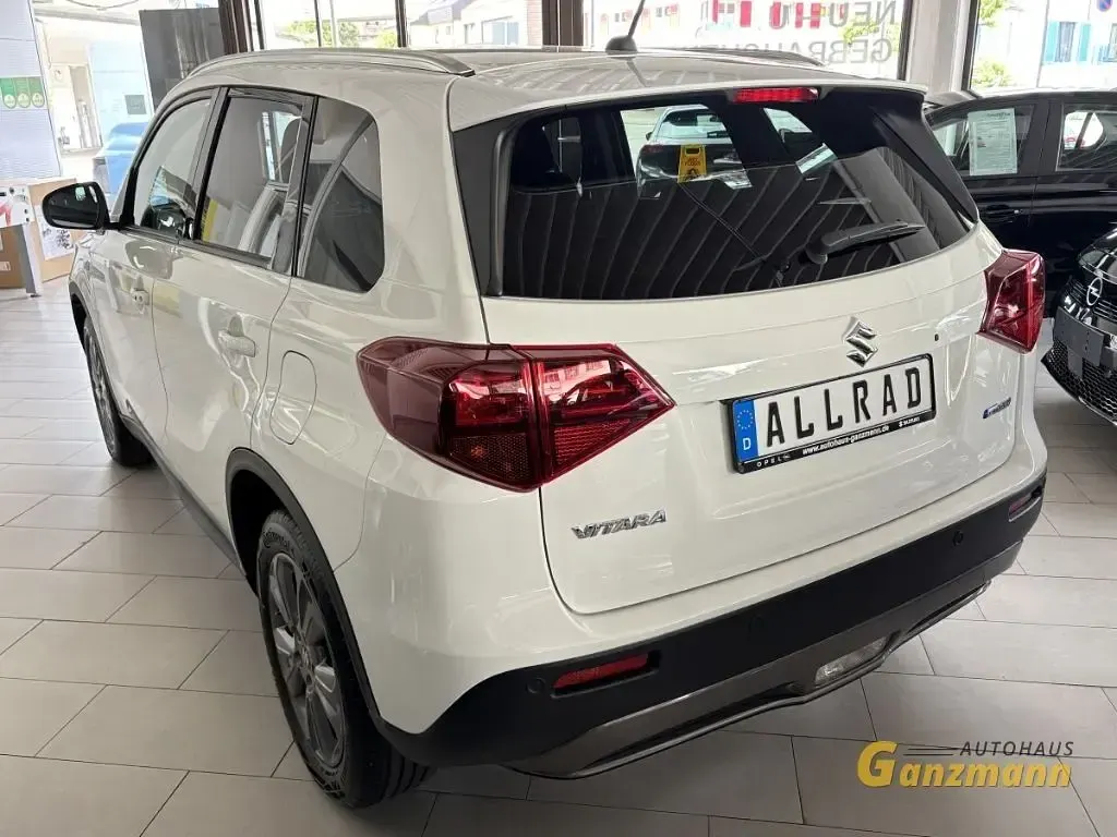 Neu Suzuki Vitara Comfort 110 PS (80 kW) 2025 Weiß SUV