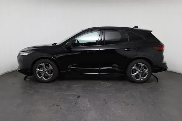 Gebraucht Ford Kuga ST-Line 190 PS (139 kW) 2025 Schwarz, obsidianschwarz metallic (pn4gm0) SUV
