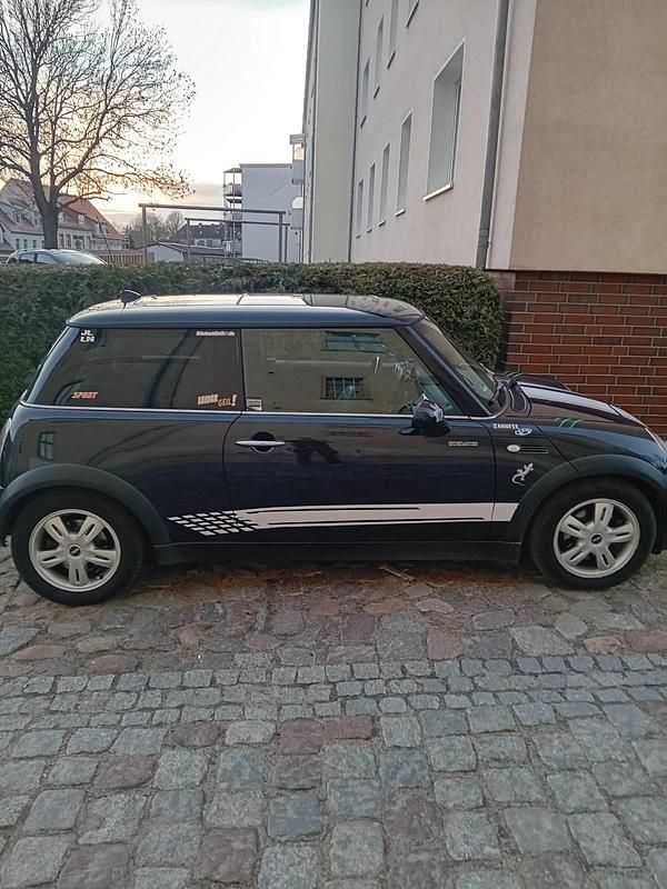 Gebraucht Mini ONE 90 PS (66 kW) 2005 Schwarz Kleinwagen