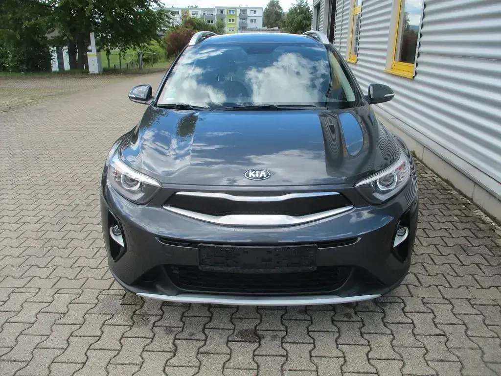 Gebraucht Kia Stonic Vision 99 PS (72 kW) 2020 Grau SUV