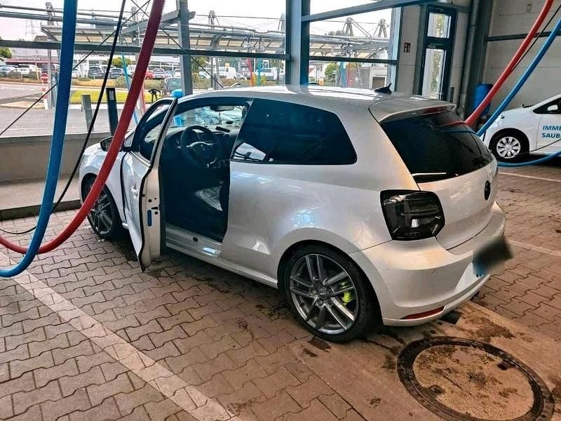 Gebraucht VW Polo 90 PS (66 kW) 2017 Grau Limousine