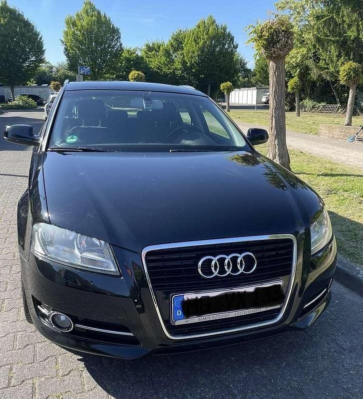 Schwarz Gebraucht 2012 Audi A3 Sportback Ambition Limousine | 6.200 € (Guter Preis) - Bild 1/4