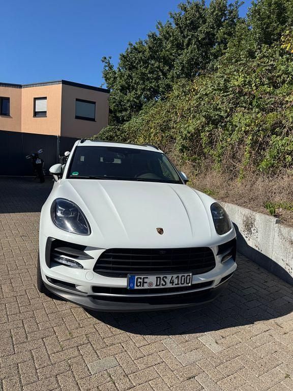 Weiß Gebraucht 2019 Porsche Macan SUV | 38.300 € (Superpreis) - Bild 1/4