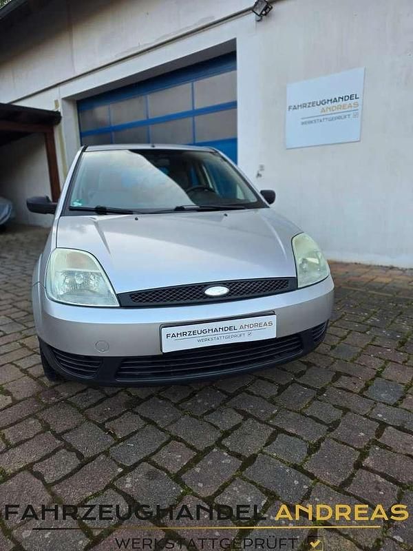 Gebraucht Ford Fiesta Ambiente 60 PS (44 kW) 2004 Polarsilber metallic Kleinwagen
