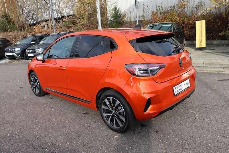 Gebraucht Renault Clio V Techno 94 PS (69 kW) 2024 Valencia orange Limousine