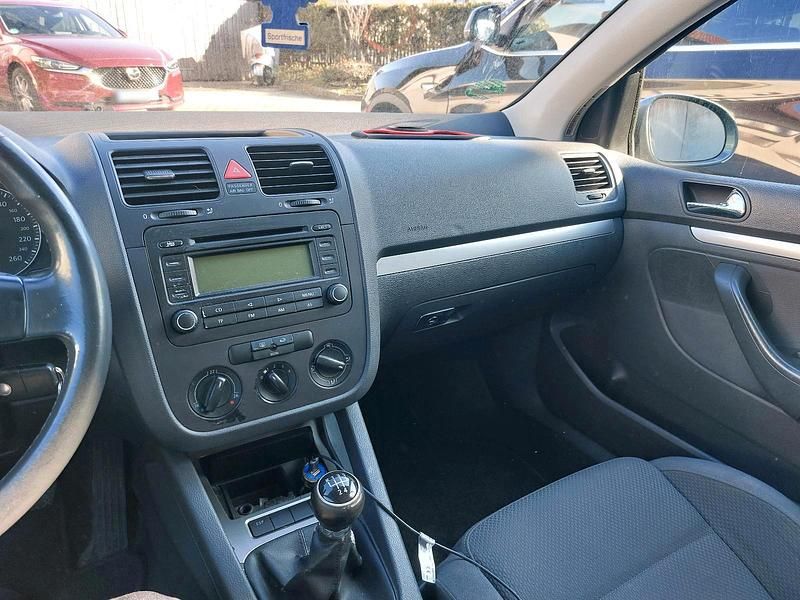 Gebraucht VW Golf IV 2005 Silber Limousine