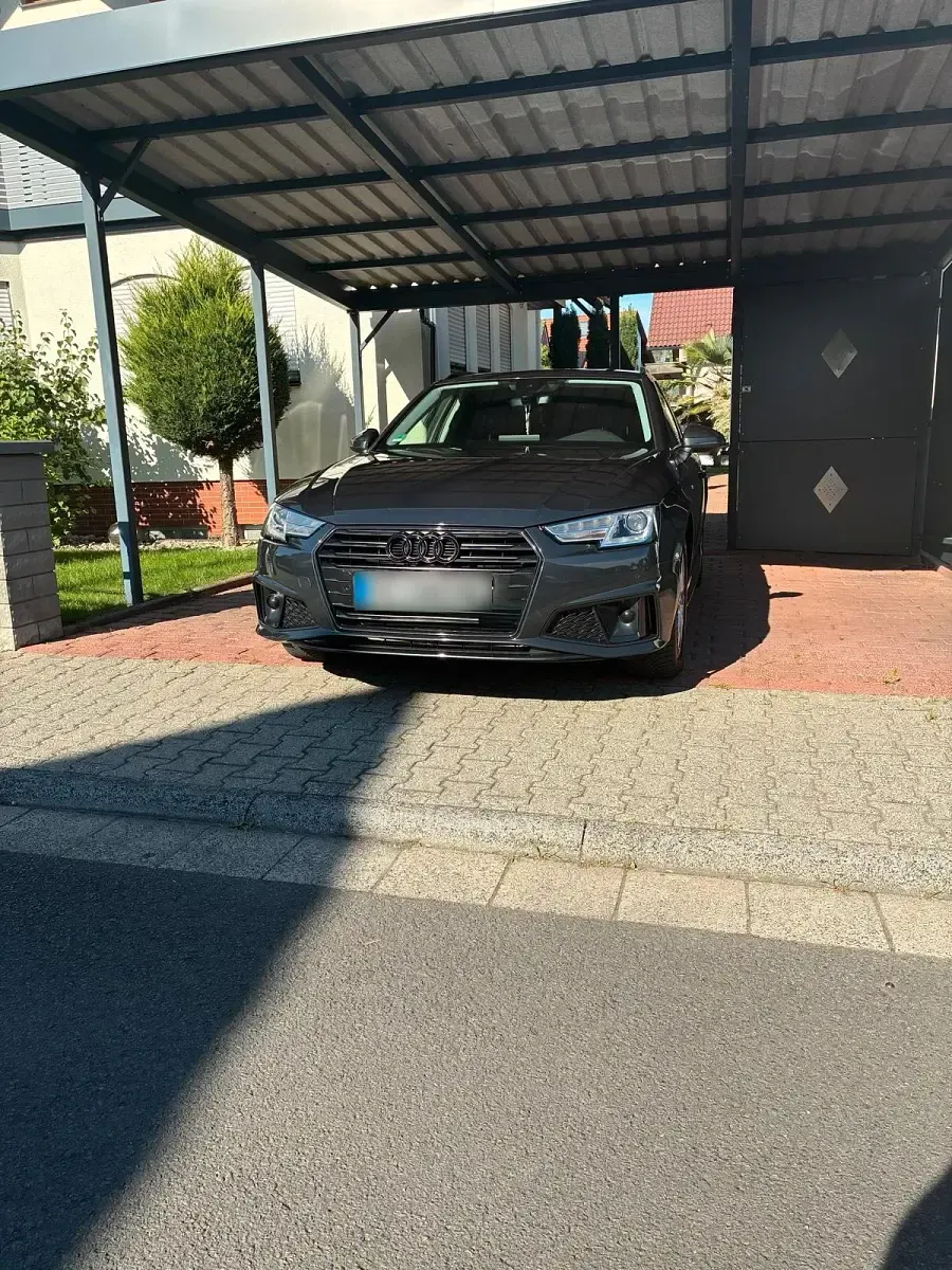 Gebraucht Audi A4 190 PS (139 kW) 2019 Grau Kombi