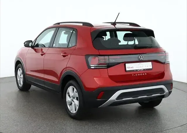 Gebraucht VW T-Cross Life 95 PS (69 kW) 2024 Rot SUV