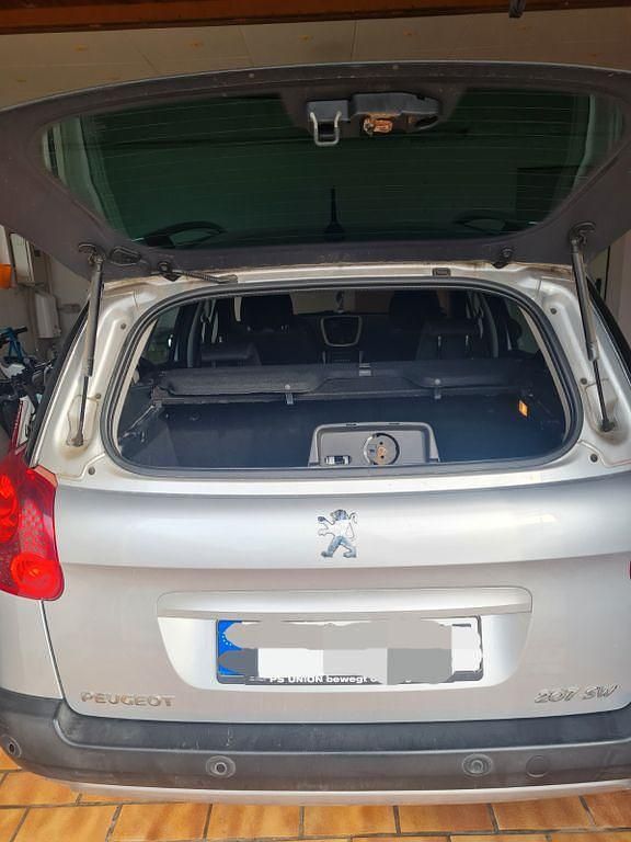 Gebraucht Peugeot 207 120 PS (88 kW) 2009 Silber Kombi