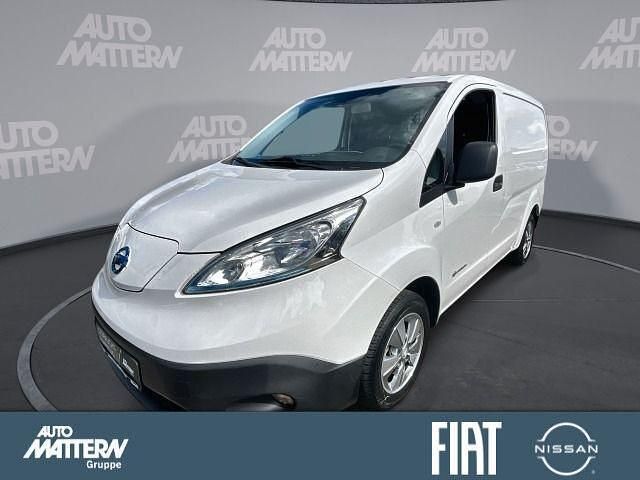 Weiß white Gebraucht 2018 Nissan e-NV200 Premium Edition Van | 18.990 € (Teuer) - Bild 1/4