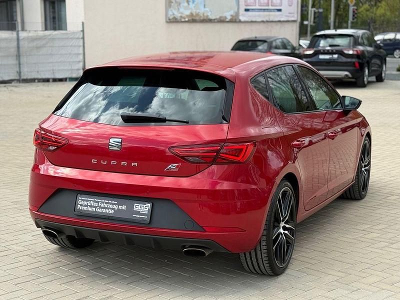 Second-hand Seat Leon CUPRA 300 CP (220 kW) 2017 Roșu Berlinǎ