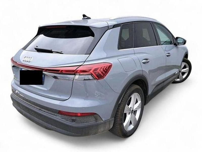 Gebraucht Audi Q4 e-tron Ambiente 125 kW (170 PS) 2022 Grau SUV