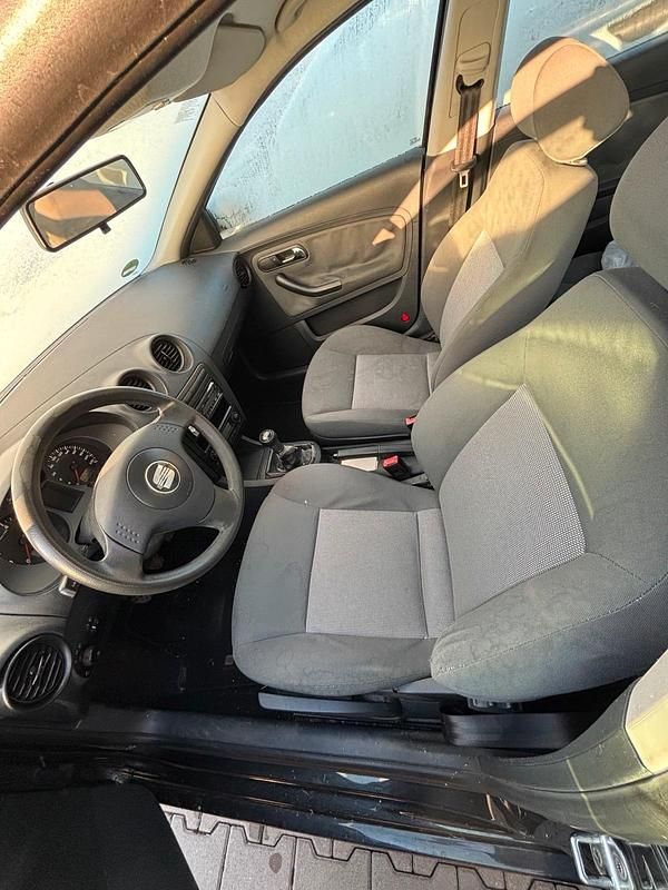 Gebraucht Seat Ibiza 75 PS (55 kW) 2005 Schwarz Kleinwagen