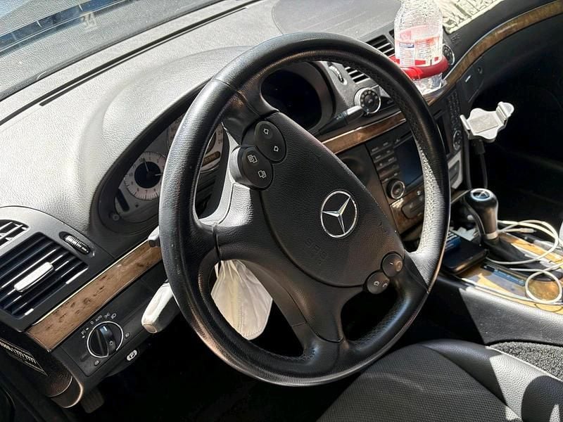 Gebraucht Mercedes E220 Avantgarde 170 PS (125 kW) 2009 Silber Limousine