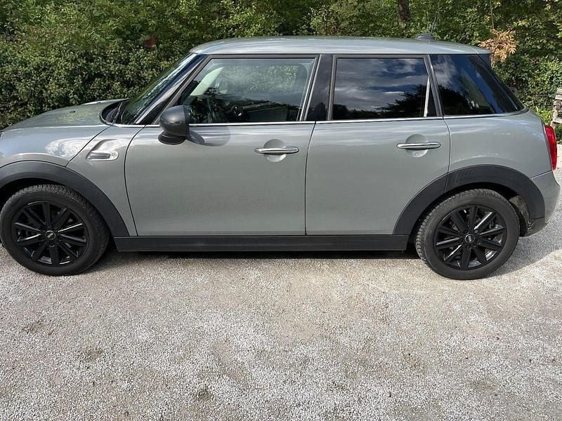 Grau Gebraucht 2017 Mini ONE Kleinwagen | 10.200 € (Guter Preis) - Bild 1/4