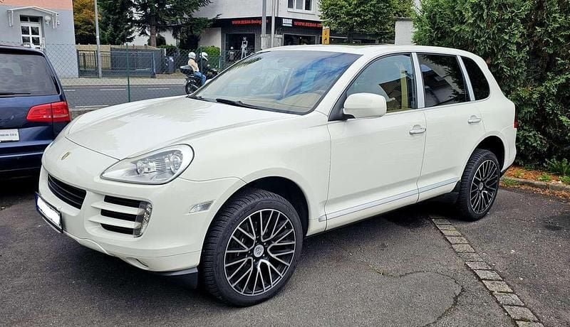 Other Gebraucht 2010 Porsche Cayenne Basis SUV | 19.999 € (Guter Preis) - Bild 1/4