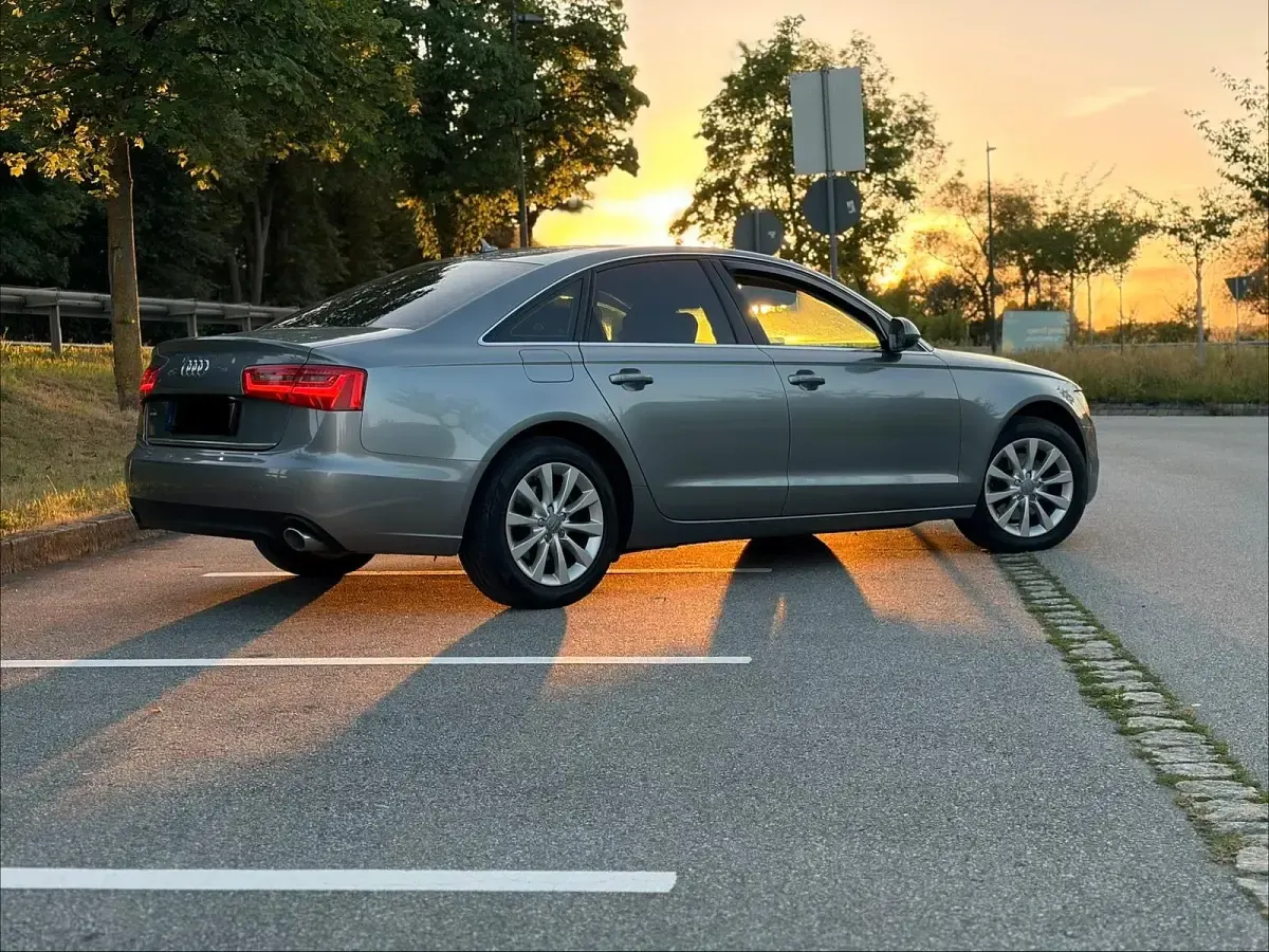 Gebraucht Audi A6 204 PS (150 kW) 2014 Grau Limousine