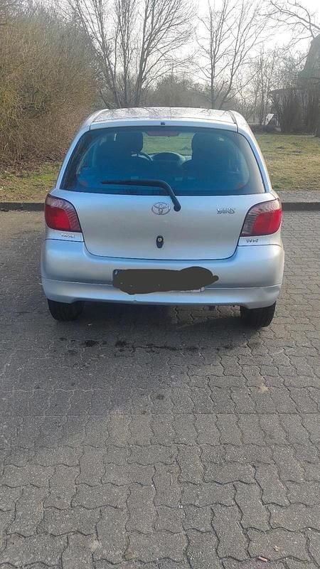 Gebraucht Toyota Yaris 2002 Silber Kleinwagen