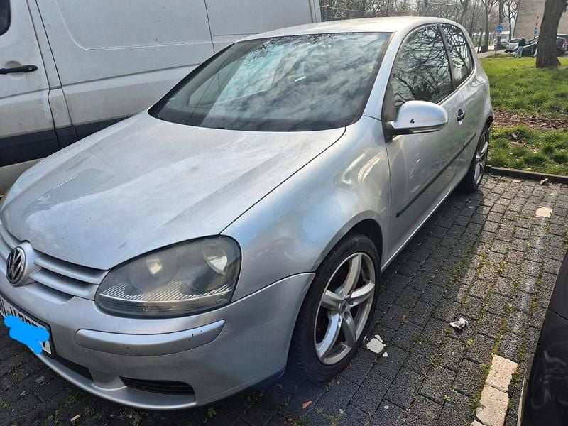 Gebraucht VW Golf V 105 PS (77 kW) 2005 Grau Kleinwagen