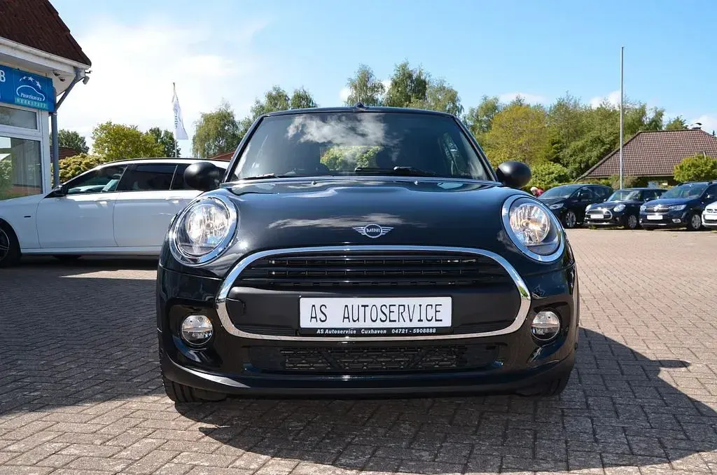 Käytetty Mini One Cabriolet 102 HP (75 kW) 2019 Musta Avoauto