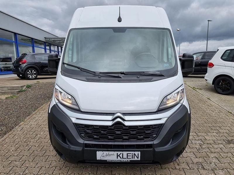 Weiß Gebraucht 2024 Citroën Jumper Van / Kleinbus | 21.490 € (Superpreis) - Bild 1/4
