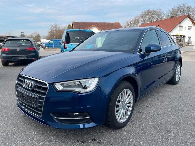 Gebraucht Audi A3 Ambiente 110 PS (80 kW) 2015 Blau Limousine