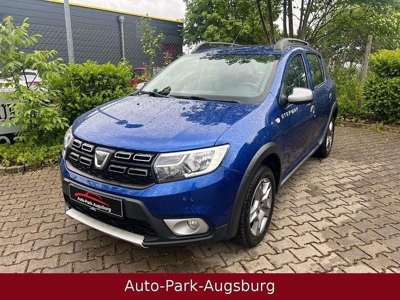 Blau Gebraucht 2020 Dacia Sandero Prestige Kleinwagen | 10.980 € (Guter Preis) - Bild 1/4