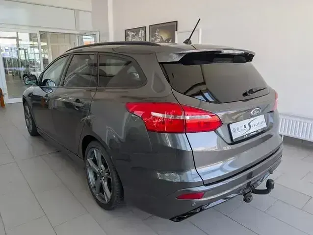 Gebraucht Ford Focus ST-Line 182 PS (133 kW) 2018 Grau Limousine